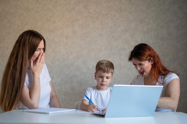 Журналирование и ежедневные короткие задания на письмо