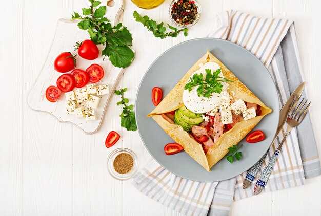 Варианты добавок: сыр, зелень, яйца и морепродукты