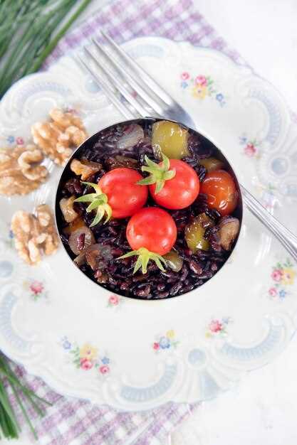 Обжаривание мяса и лука для насыщенного аромата