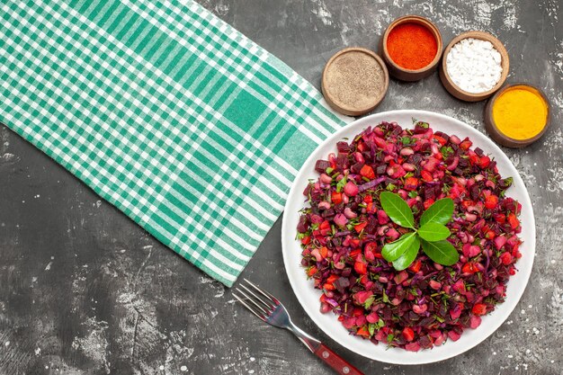 Хранение и сервировка: как сохранить свежесть и вкус салата